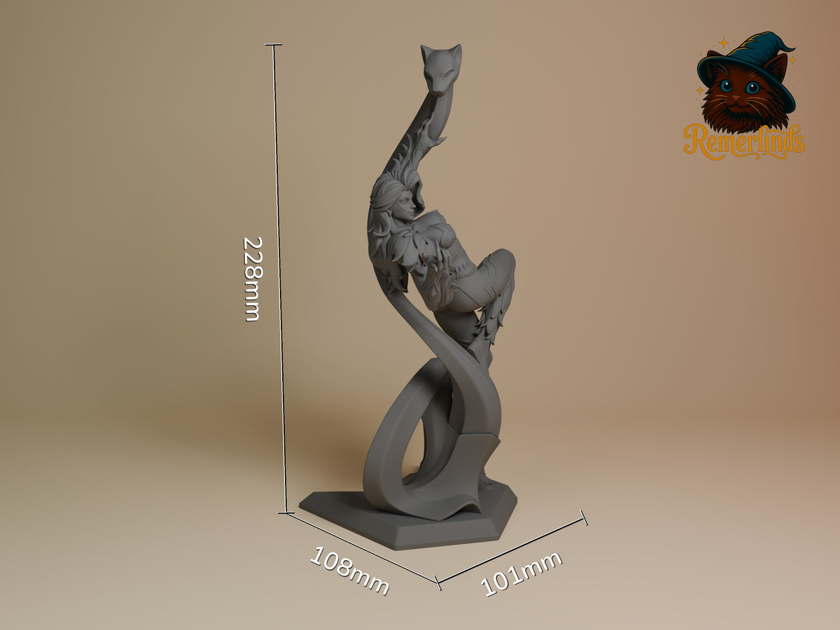 Midnight Thief from Super Rivals is an unpainted resin figure in profile, reclining on a sculpted base.