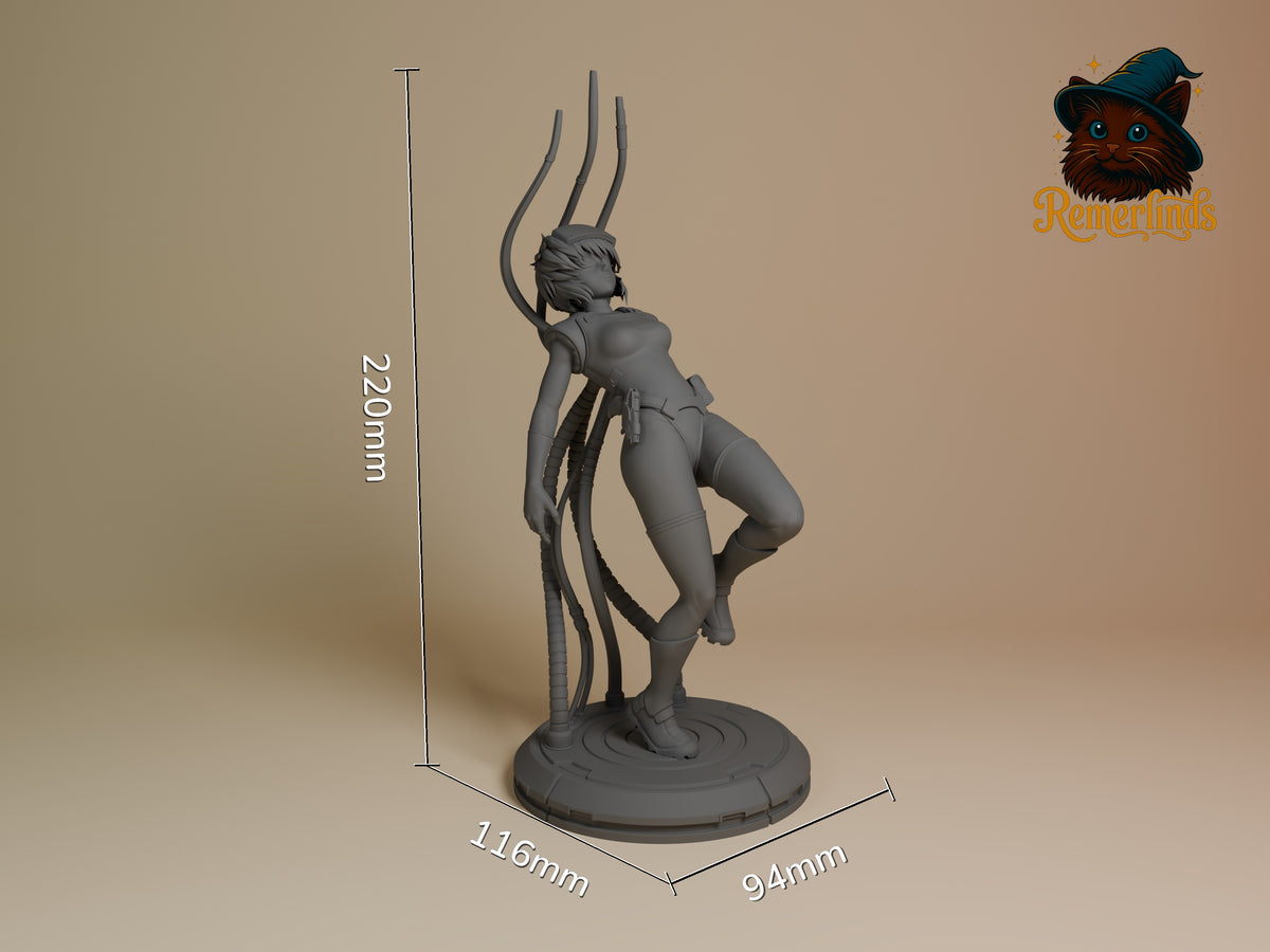Motoko Kusanagi from Ghost in the Shell is an unpainted resin figure in a leaning pose on a round base, measured 220mm tall.