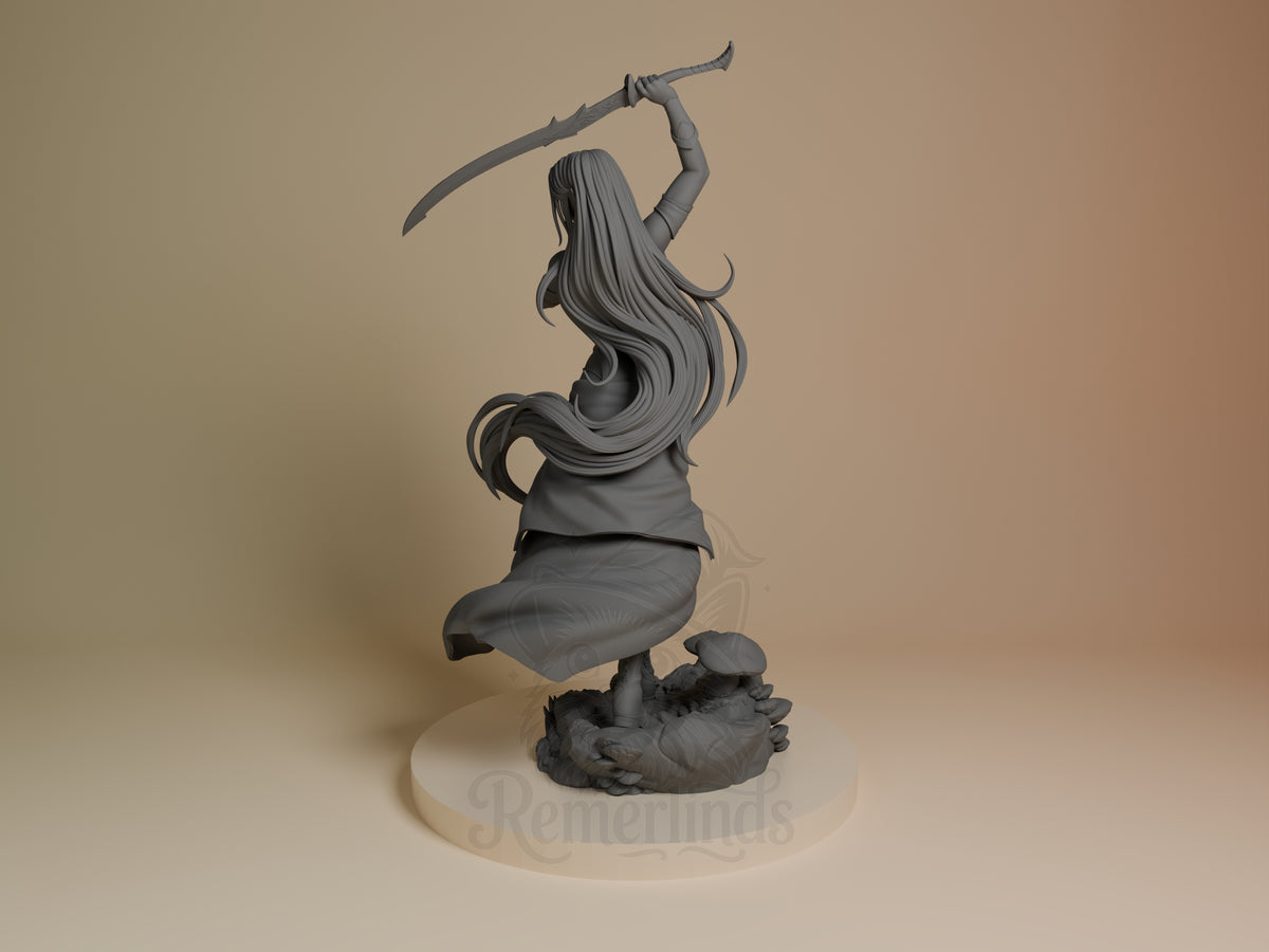 Eilistraee from Forgotten  Realms resin figure by Bulkamancer, left side view.
