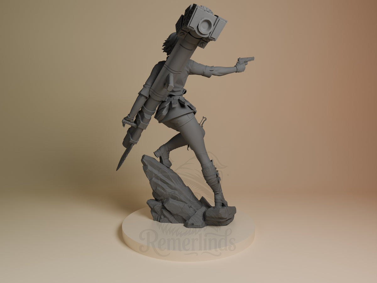Lady from Devil May Cry resin figure by Nomnom, rear view showing back and base sculpt.